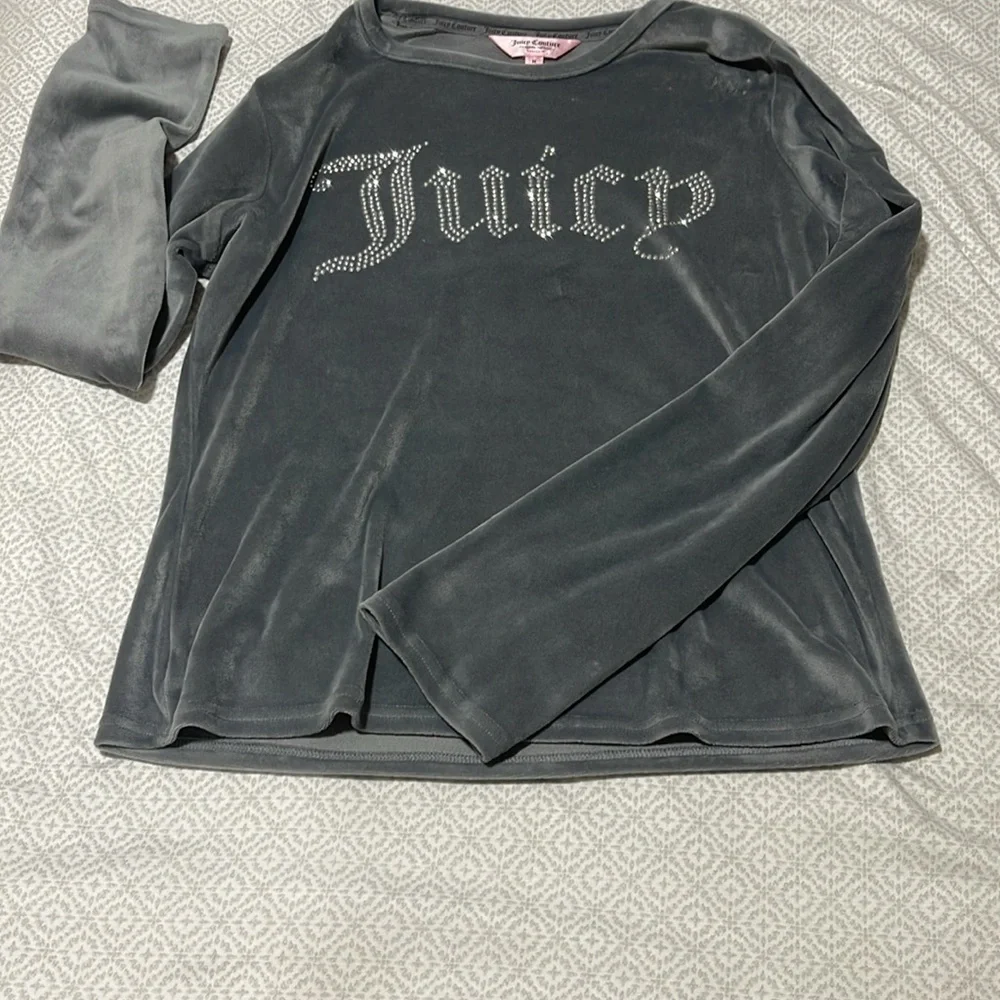 Two piece - Picture 3 of 4